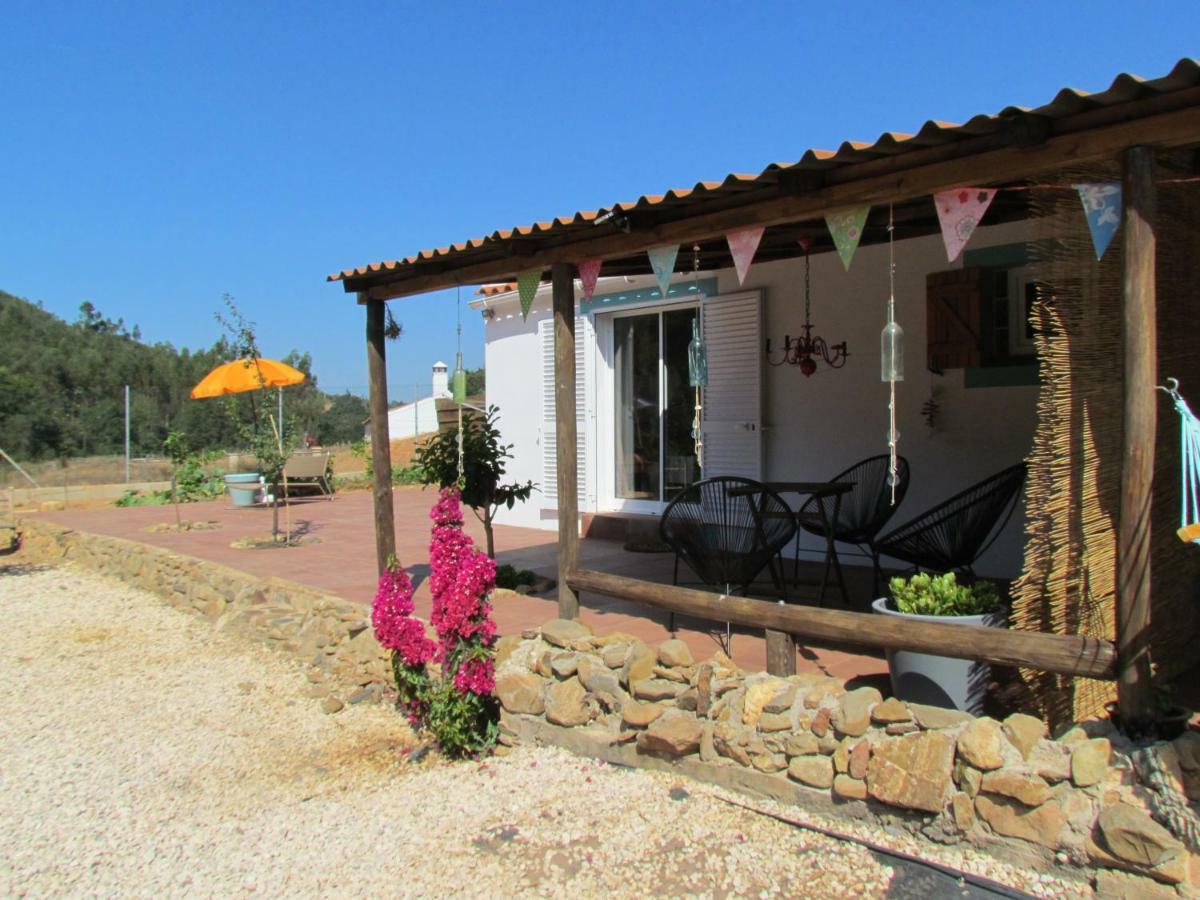 Nova Alofa Holiday Home Моншики Экстерьер фото